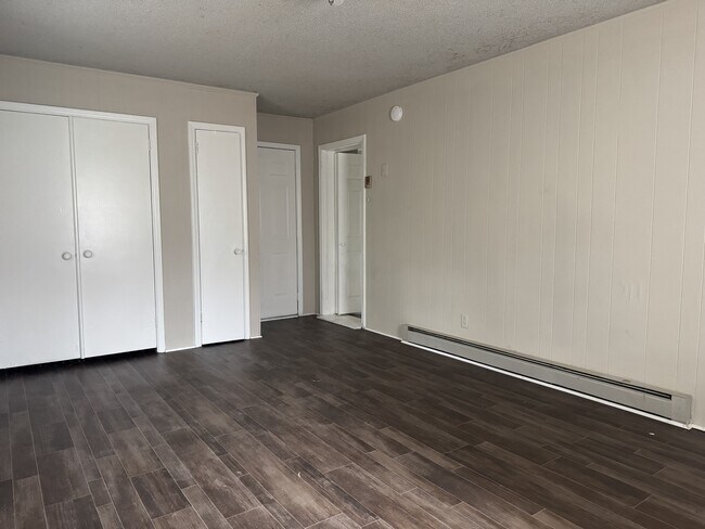 Foto del edificio - 406 E Park Dr