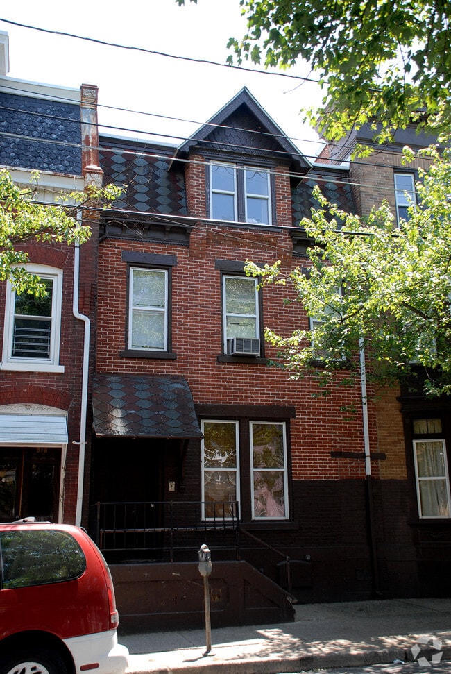 Building Photo - 520-524 Chew St