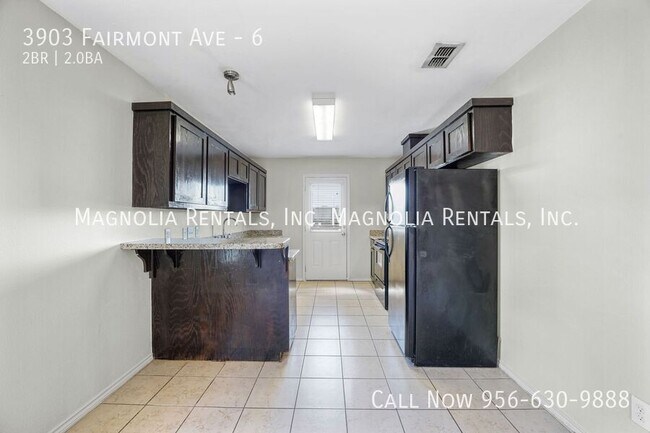 Building Photo - 3903 Fairmont Ave
