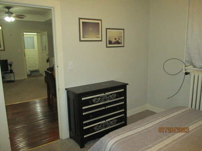 Foto del edificio - 1338 Main St