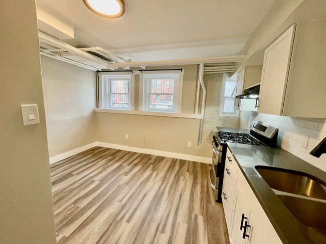 Foto del edificio - 1575 N Gaylord St