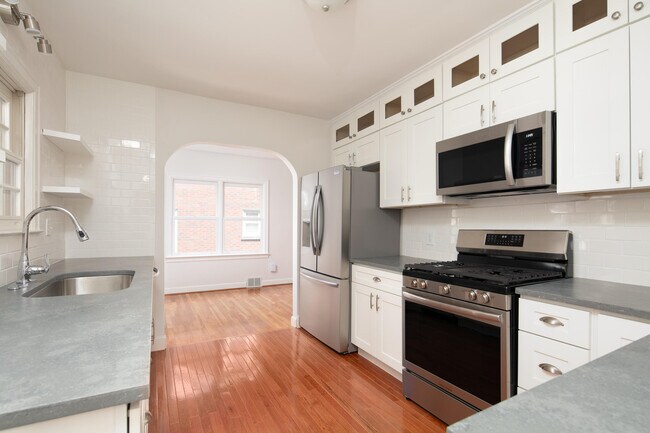 Building Photo - 126 Lackawanna Rd