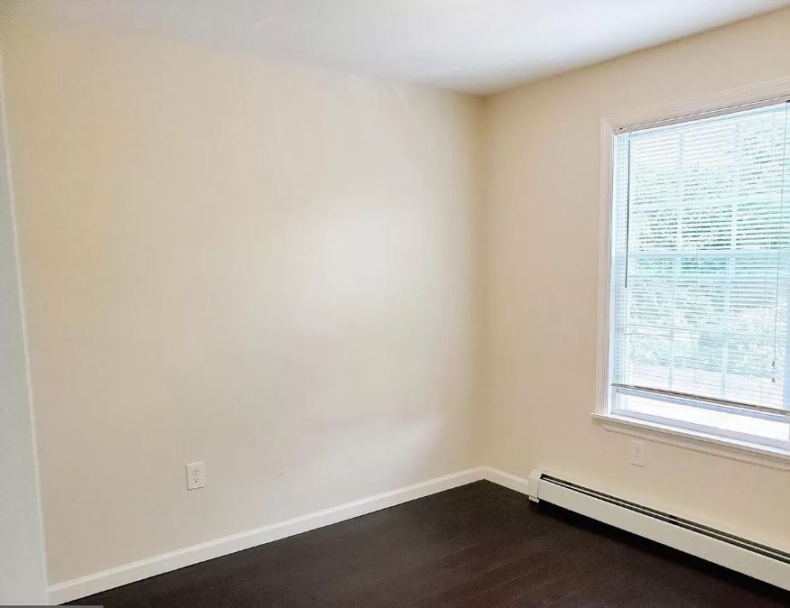 Building Photo - 343 Nassau St