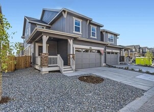 Building Photo - 8982 Wintertide Ct