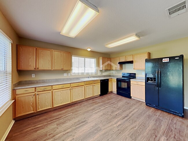 Foto del edificio - 1303 Range Fld