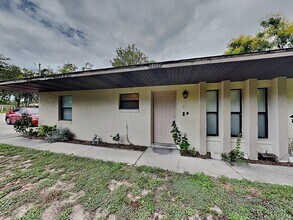 Building Photo - 32718 Blossom Ln