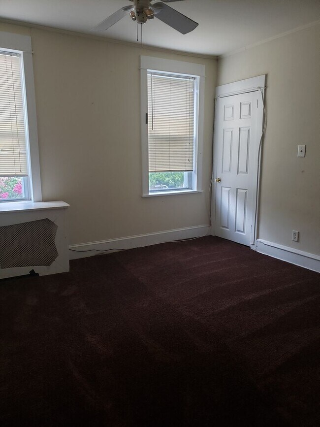 Foto del edificio - 2nd Floor Apt in Wilmington