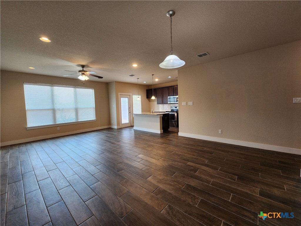 Foto principal - 923 Langesmill Branch