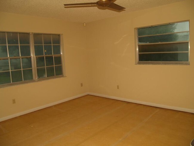 Building Photo - 533 Little Wekiva Rd