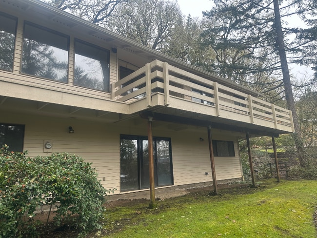 Building Photo - 6310 NW Ponderosa Ave