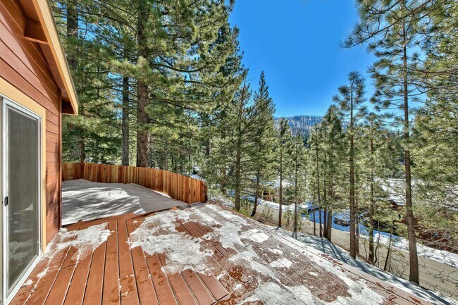 Foto del edificio - Lovely Lake Tahoe Rental