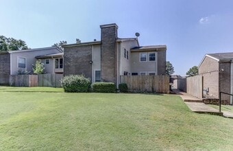 Building Photo - 6723 Majestic Oak Pl