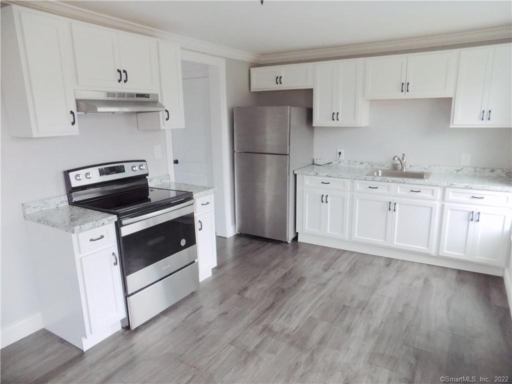 10 Spring St, Enfield, CT 06082 Room for Rent in Enfield, CT