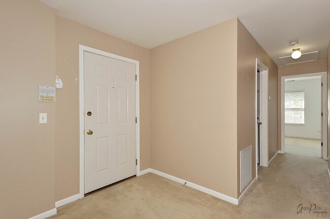 Building Photo - 1187 N Red Oak Cir