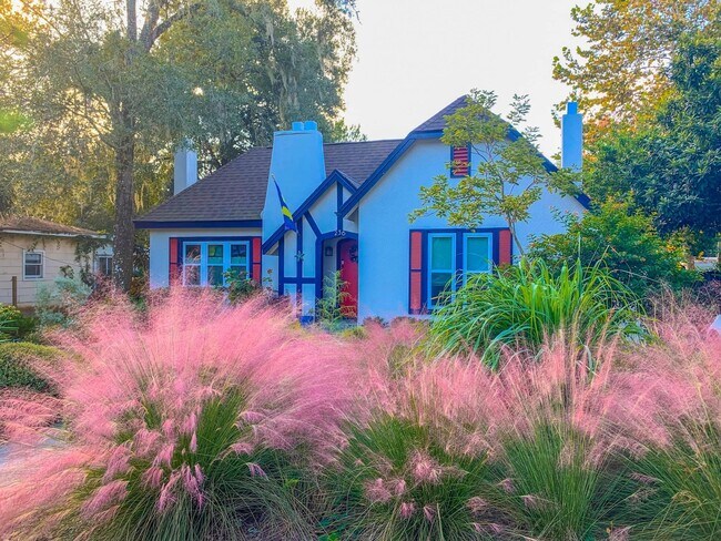 Foto del edificio - 236 W Michigan Ave