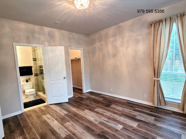 Building Photo - 8504 Young Ln