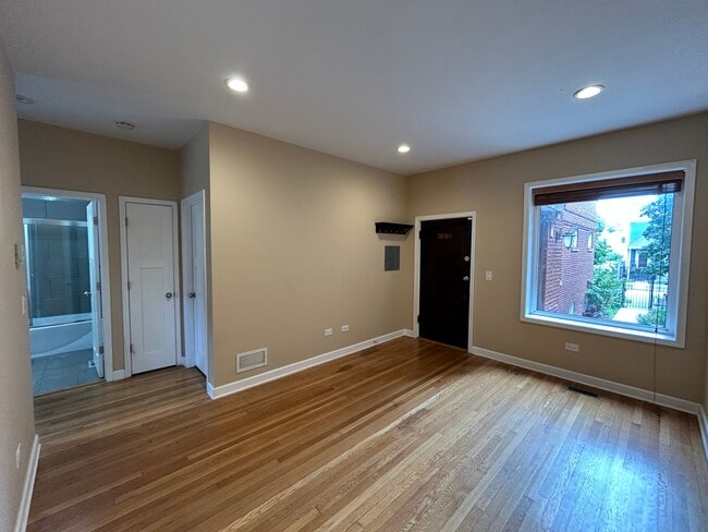 Building Photo - 2734 N Campbell Ave