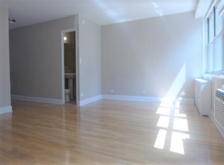Building Photo - $$NO FEE$$--{}--EXTRA LARGE TRUE 1/conv 2-...