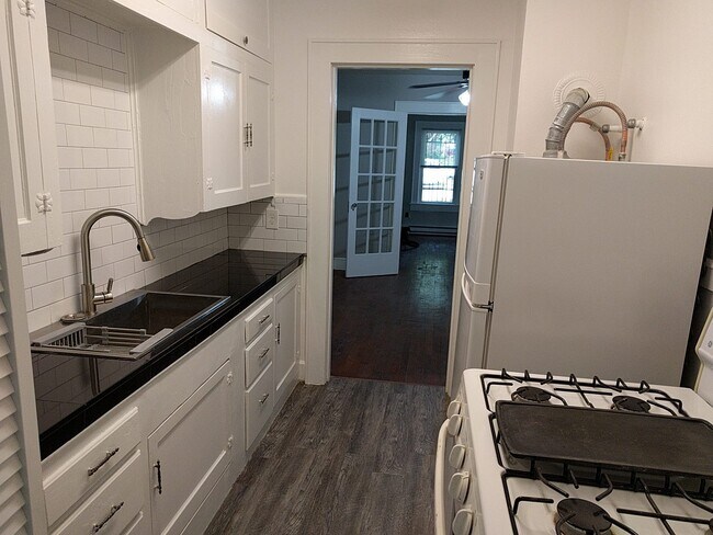 Building Photo - 4221 El Campo Ave