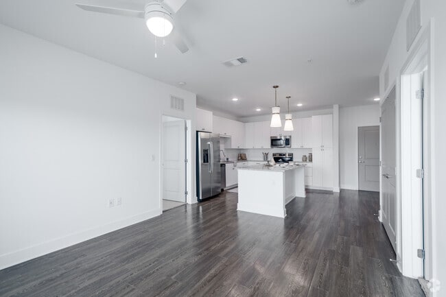 2BR, 2BA - 1,079SF B3 The Fleur de Lys 7785-319 - Griffon at Vero Beach