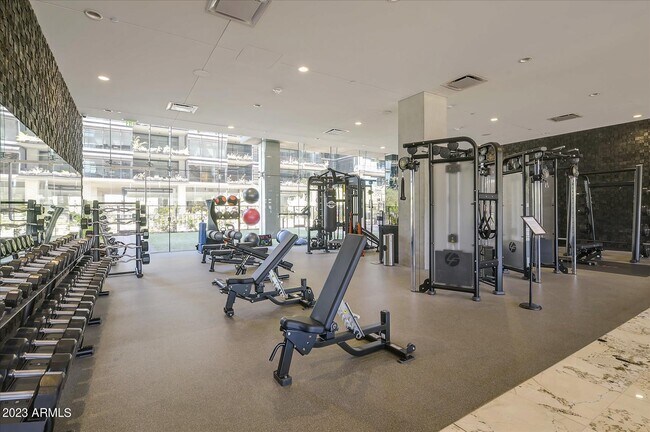 Foto del edificio - 7180 E Kierland Blvd