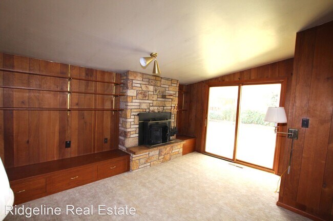 Building Photo - 3 br, 1.5 bath House - 3920 6th Ave S