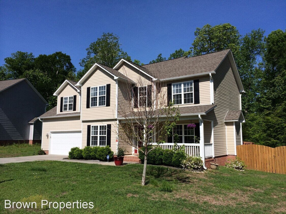 Foto principal - 4 br, 2.5 bath House - 813 Little Roxy Court