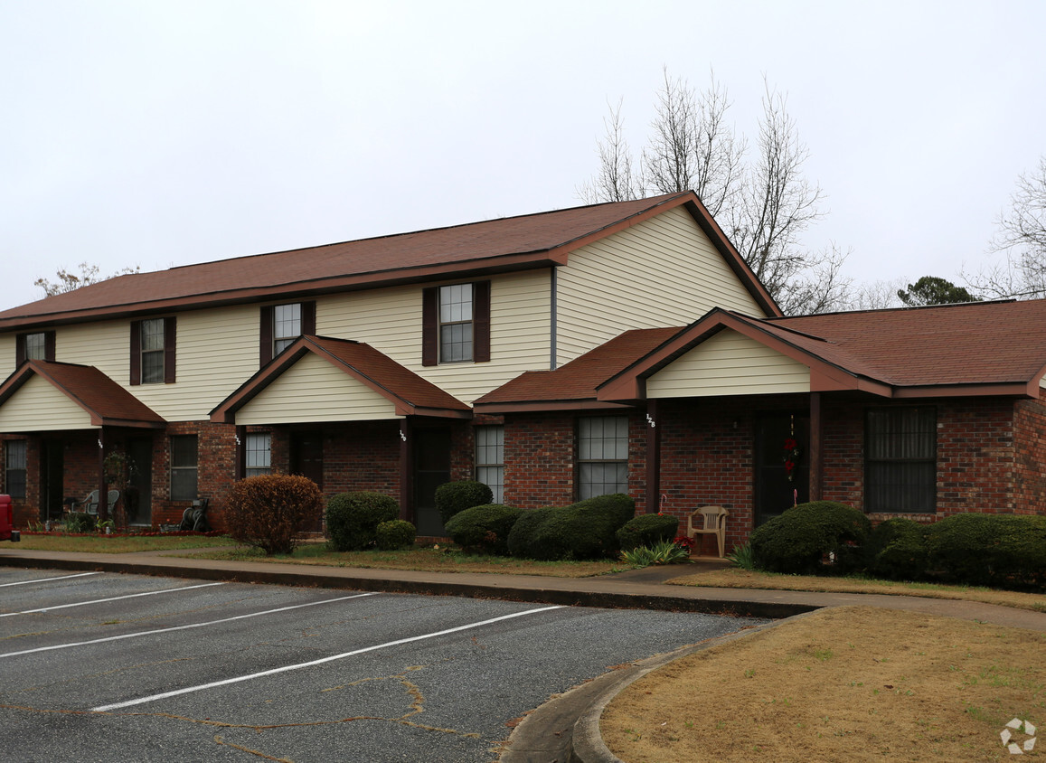 Building Photo - Heritage Villas Apartments