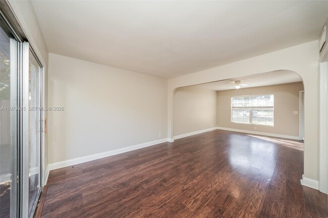 Foto del edificio - 5227 Adams Rd