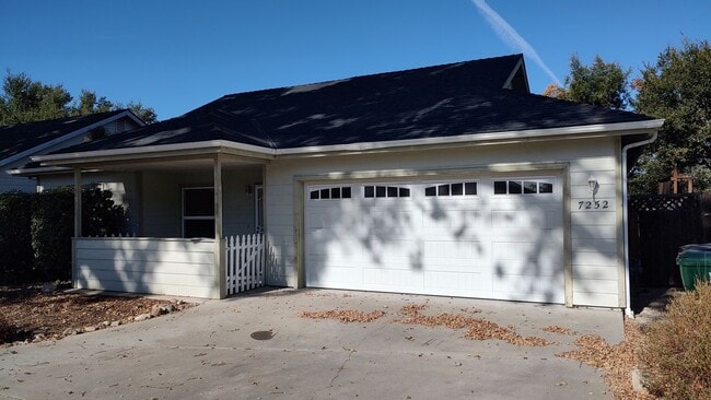 Building Photo - 7252 Parriza Ct