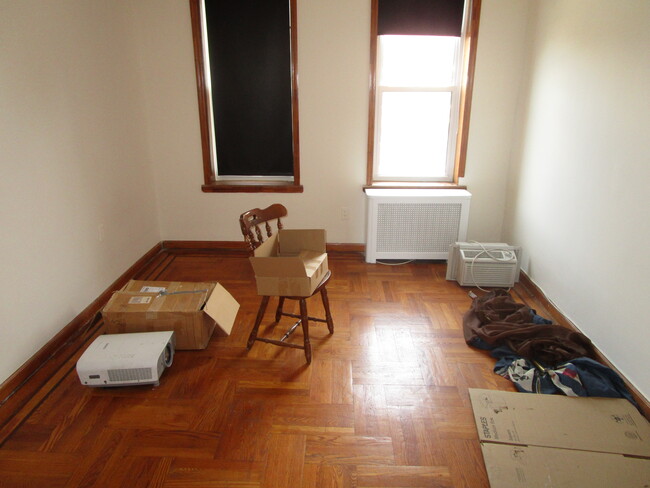 Foto del edificio - 1624 W 6th St