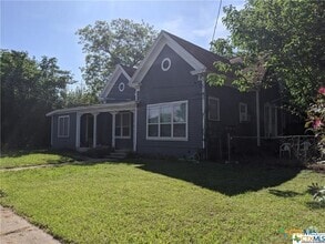 Building Photo - 612 W Hopkins St