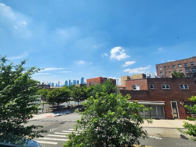 Foto del edificio - 48-21 40th St