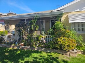 Building Photo - 224 N 7th St