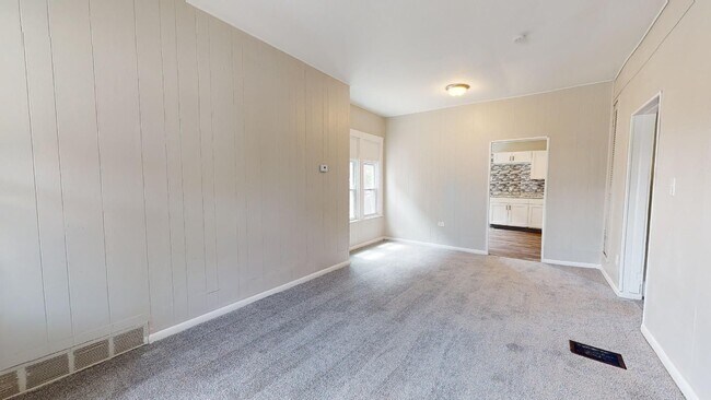 Foto del edificio - 5001 Denison Ave