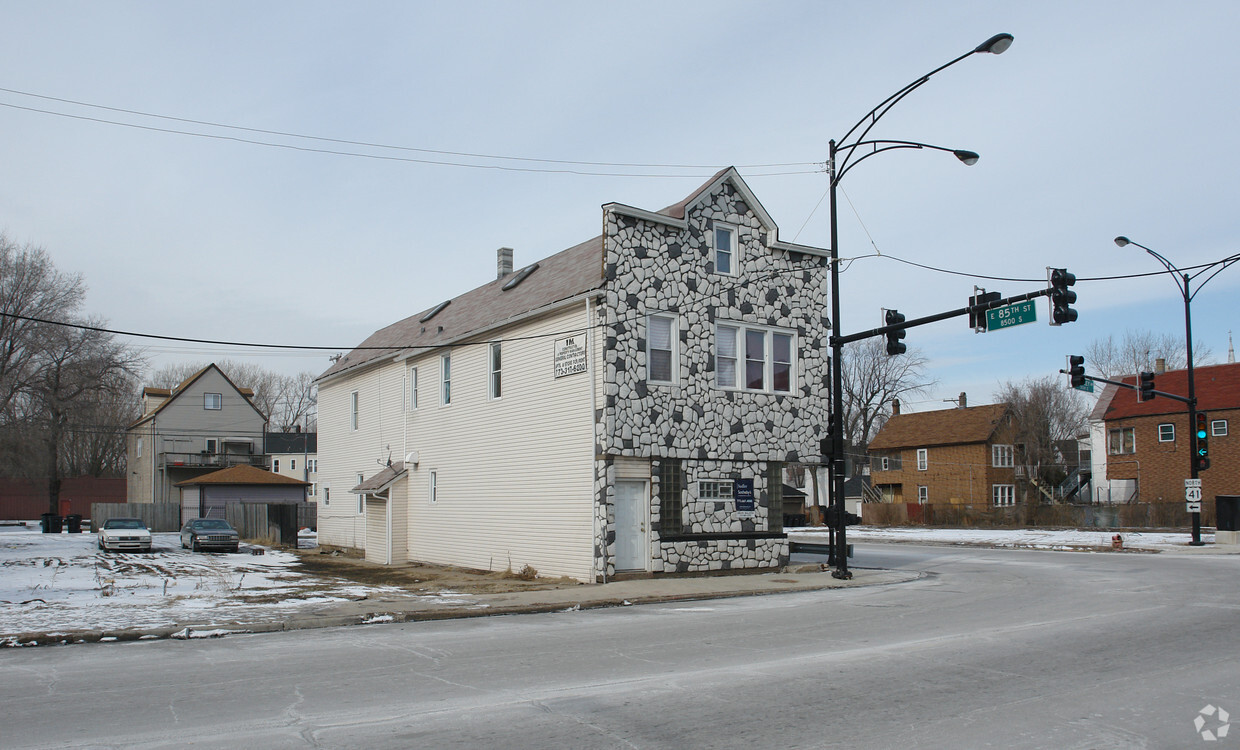 Building Photo - 8500 S Burley Ave