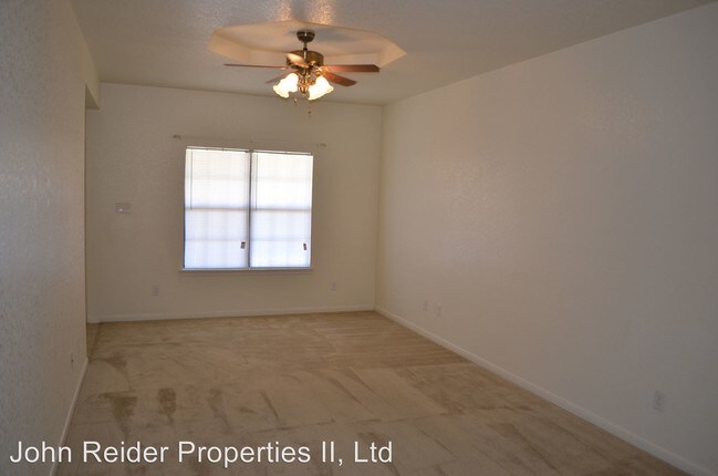 Building Photo - 914 Crymes Ln