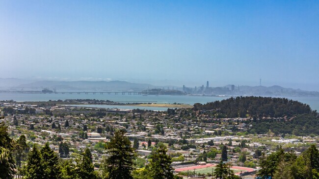 Photo - 35 Franciscan Way House