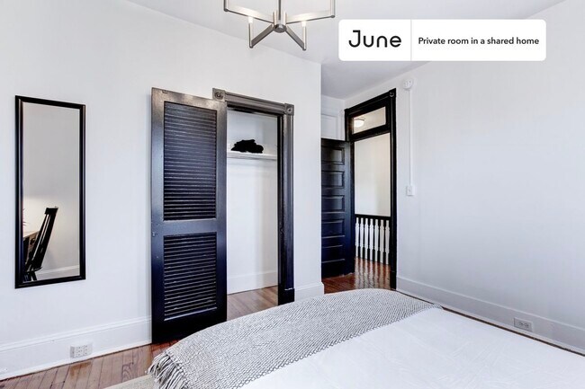 Foto del edificio - Room in Shared 4 bed/1.5 bath home in Capitol Hill