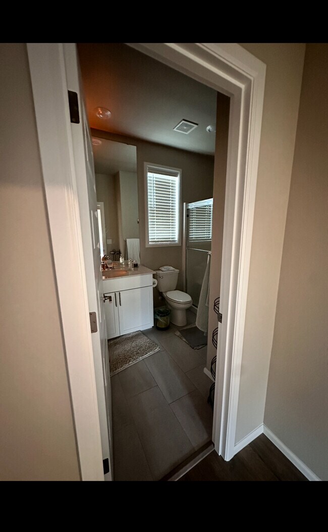 Down stairs bath - 12701 192nd Pl E