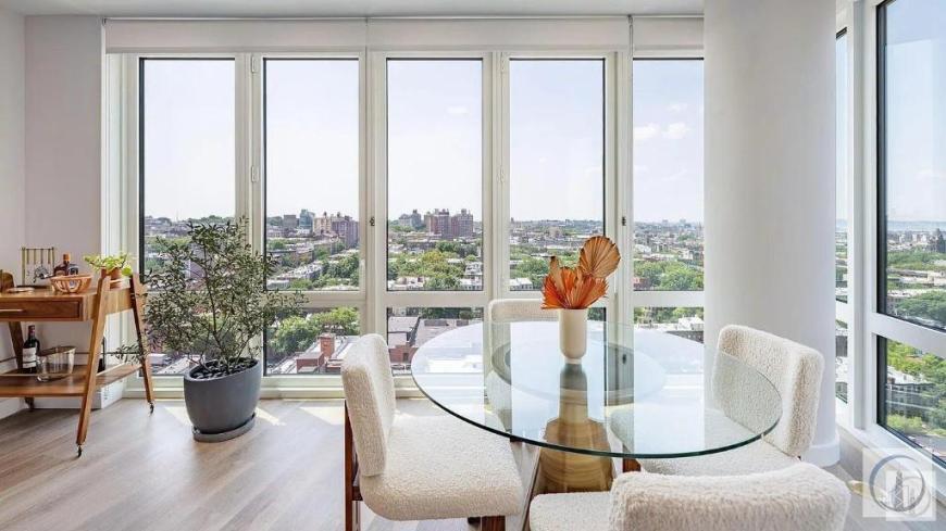 Foto principal - 2 bedroom in BROOKLYN NY 11238