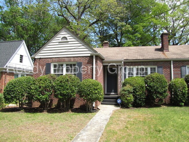 Building Photo - 120 W Earle St