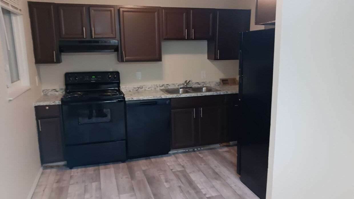 Foto del edificio - 248 Lloydwood Dr