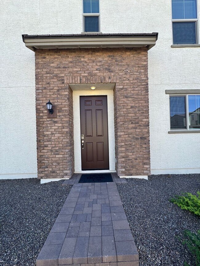 Building Photo - Union Park New Build 3 bed 2.5 bath