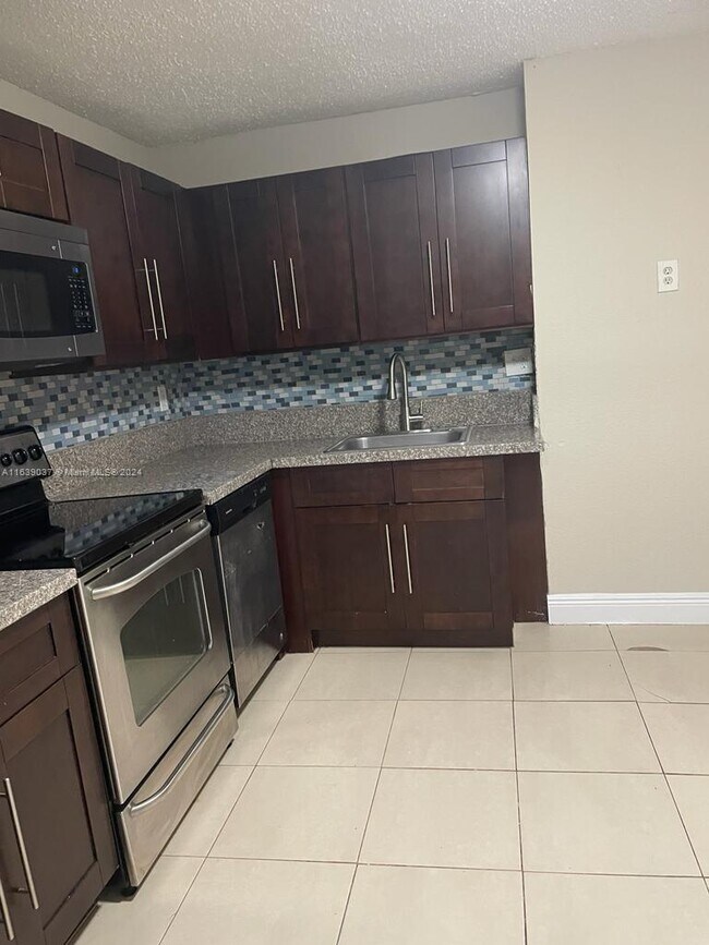 Foto del edificio - 5100 SW 41st St