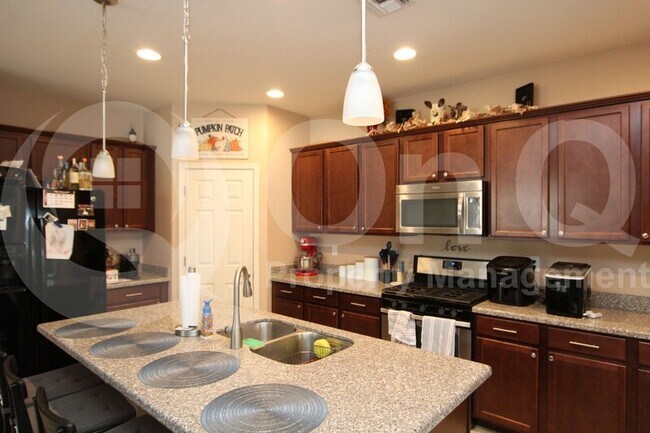 Foto del edificio - 35744 N Bandolier Dr