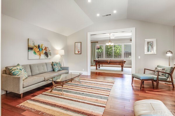 Building Photo - 6 Saddlehorn Ln