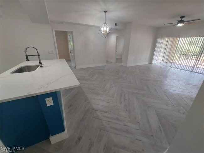 Foto del edificio - 7940 Preserve Cir