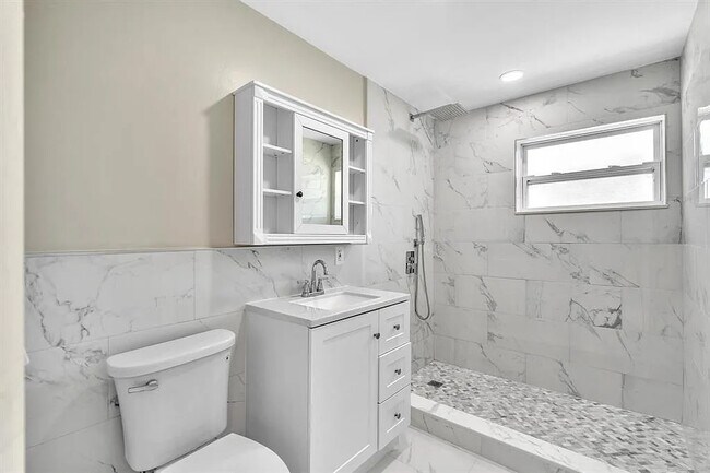 Foto del edificio - 2770 NW 25th St