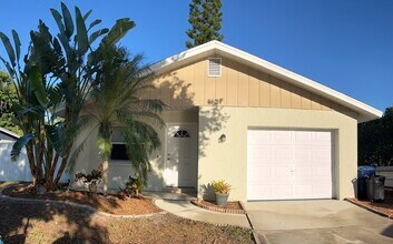 Building Photo - 4427 S Beneva Rd